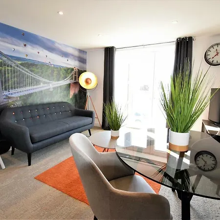 Brunel Loft - Ya Apartman *