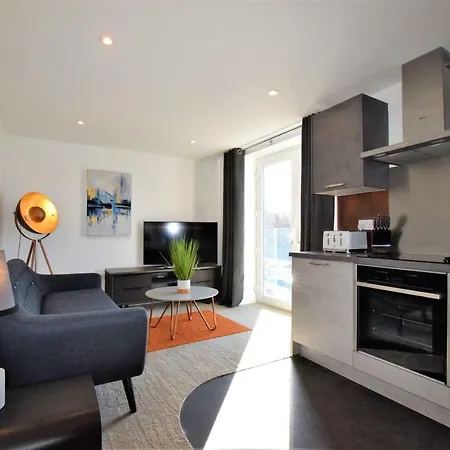 Brunel Loft - Ya Bristol