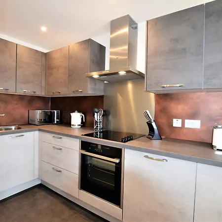 Brunel Loft - Ya Бристоль