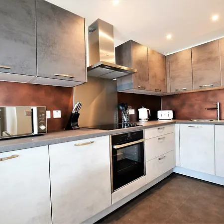 Brunel Loft - Ya Apartment Bristol