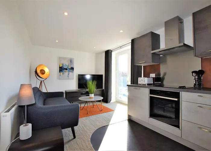 Brunel Loft - Ya Bristol